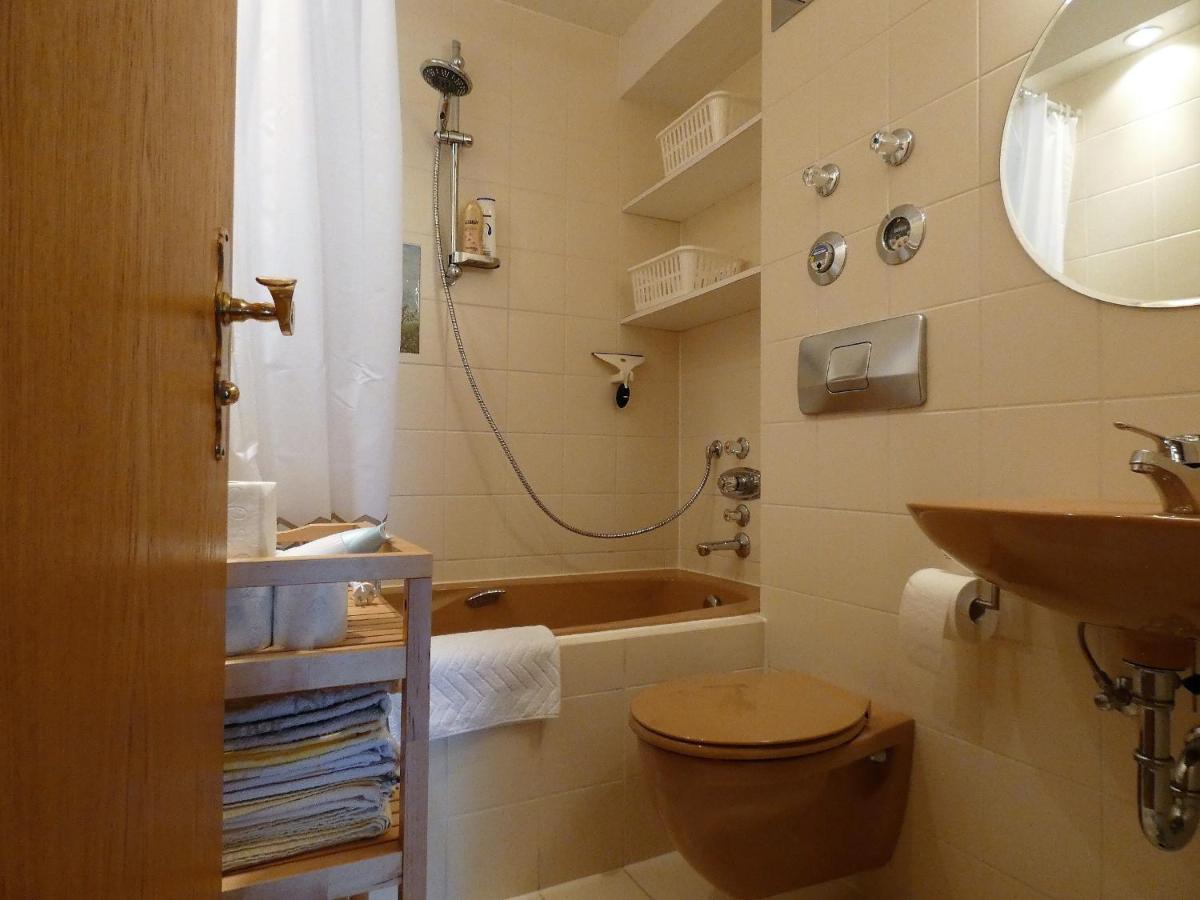 Ferienwohnung Andrea シュレヒング エクステリア 写真